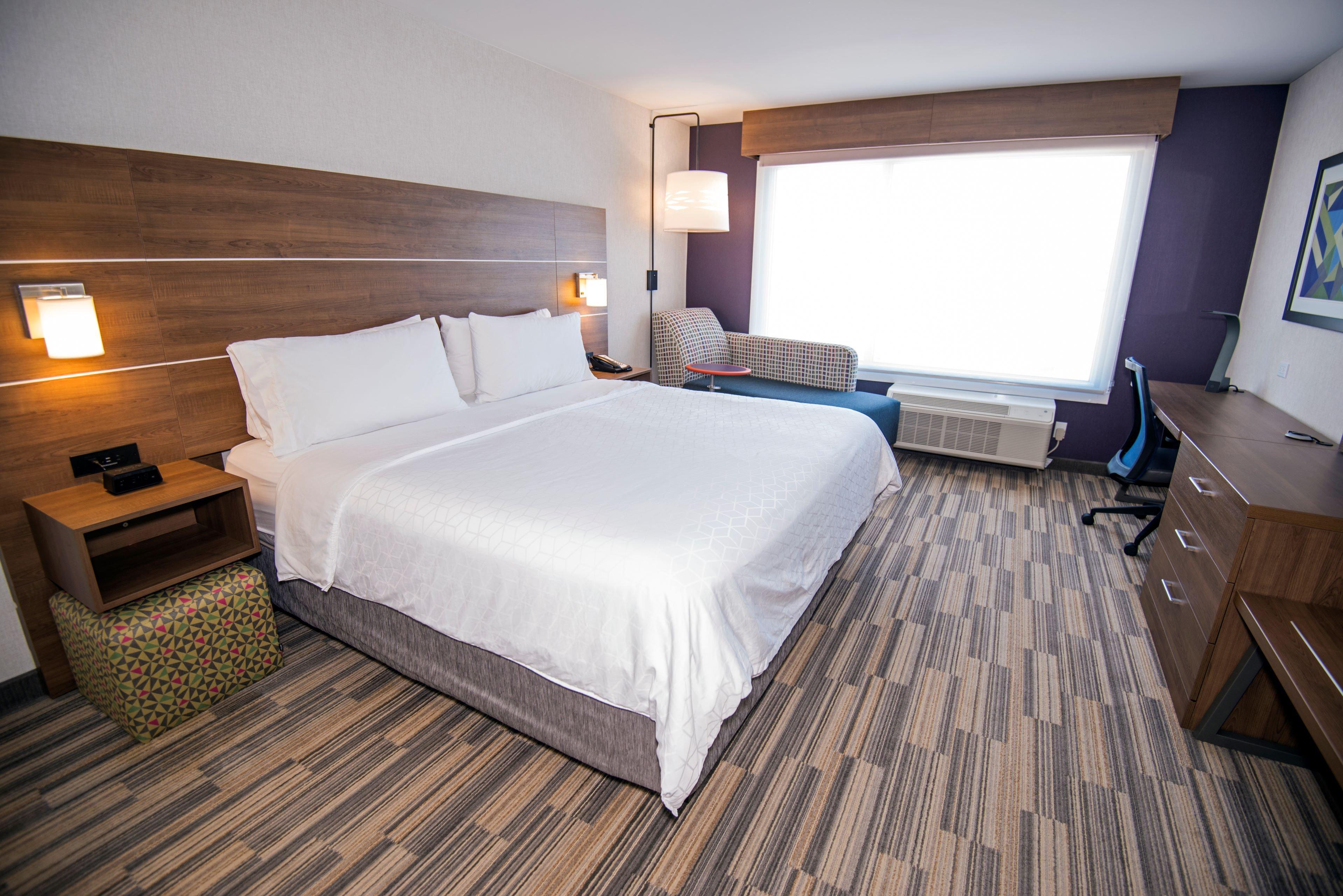 Holiday Inn Express - Red Deer North By Ihg Экстерьер фото
