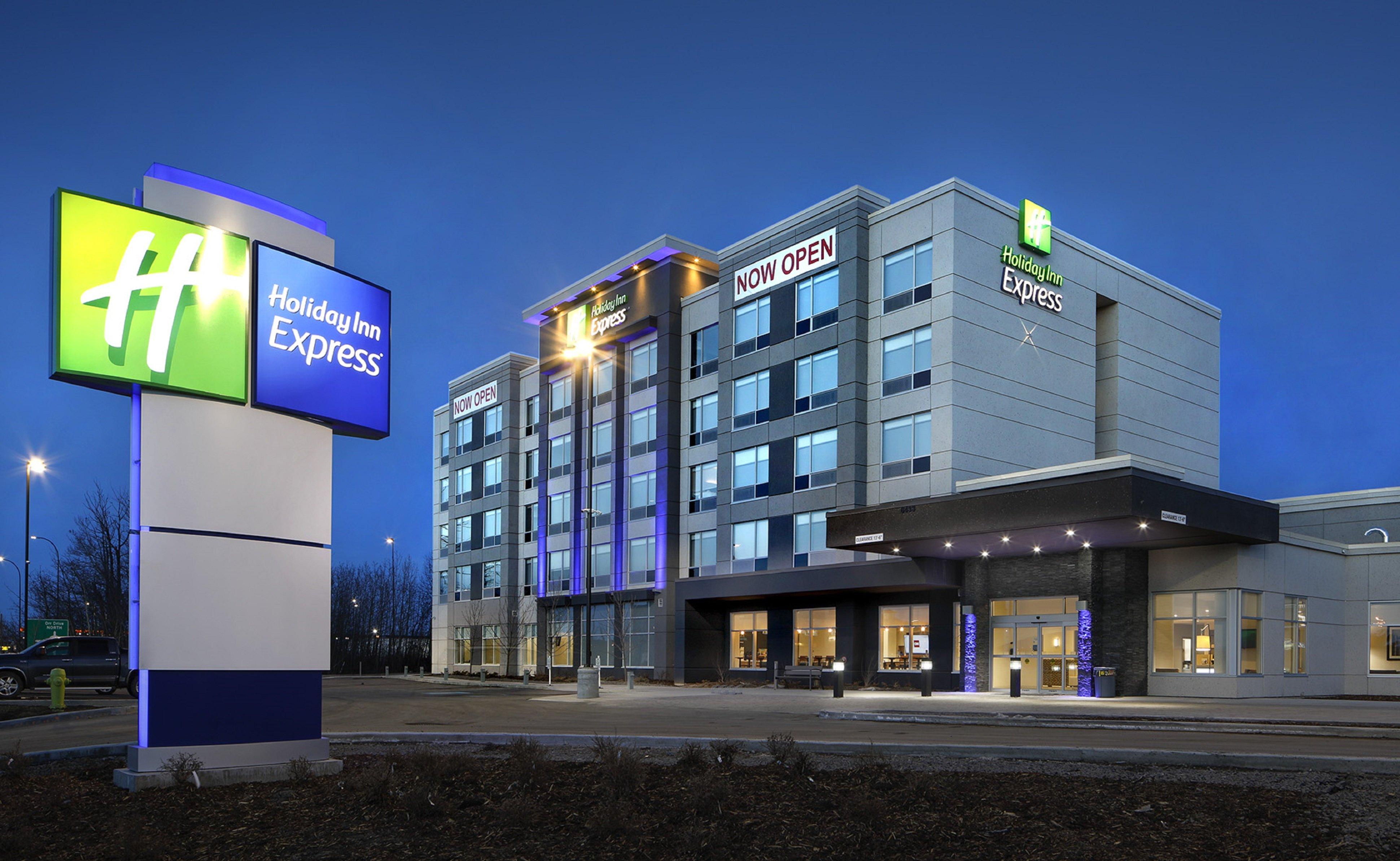 Holiday Inn Express - Red Deer North By Ihg Экстерьер фото